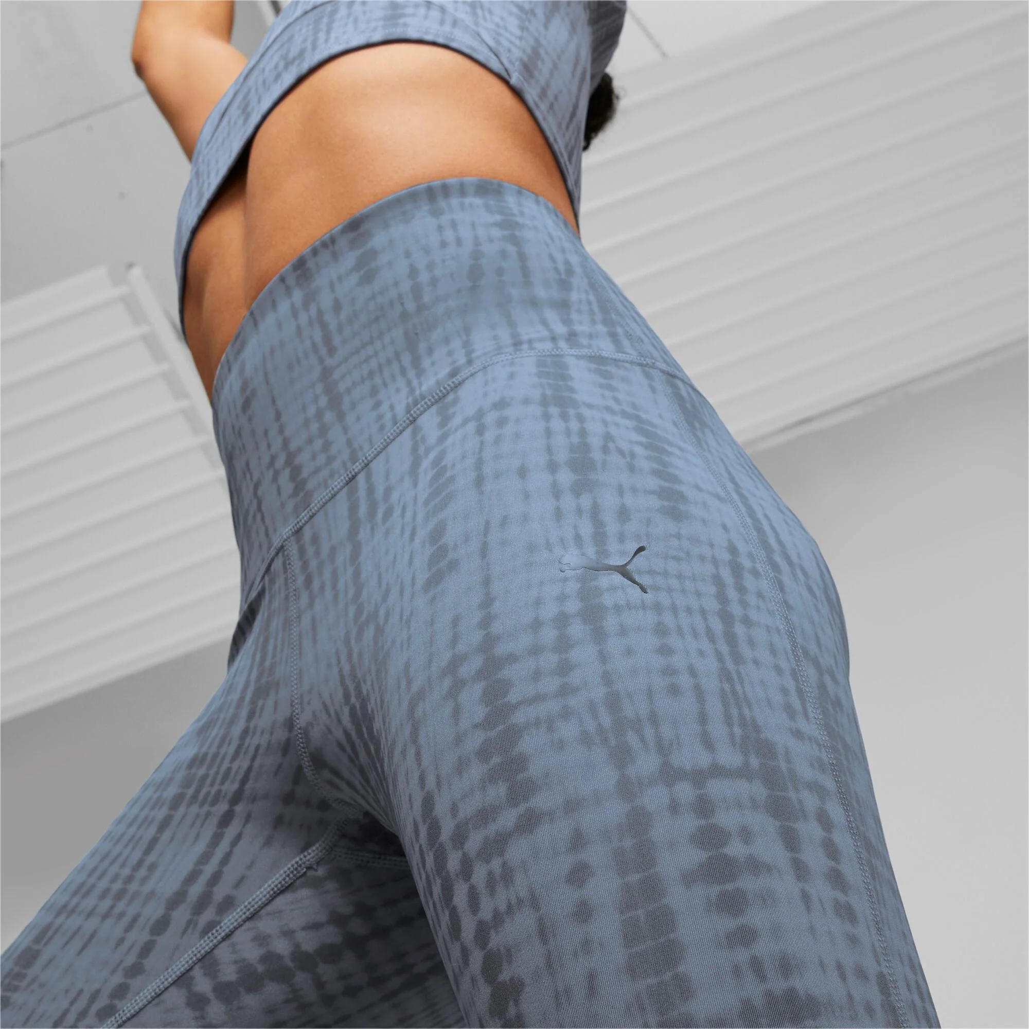 Puma Studio Aop Trend Tight - Image 4