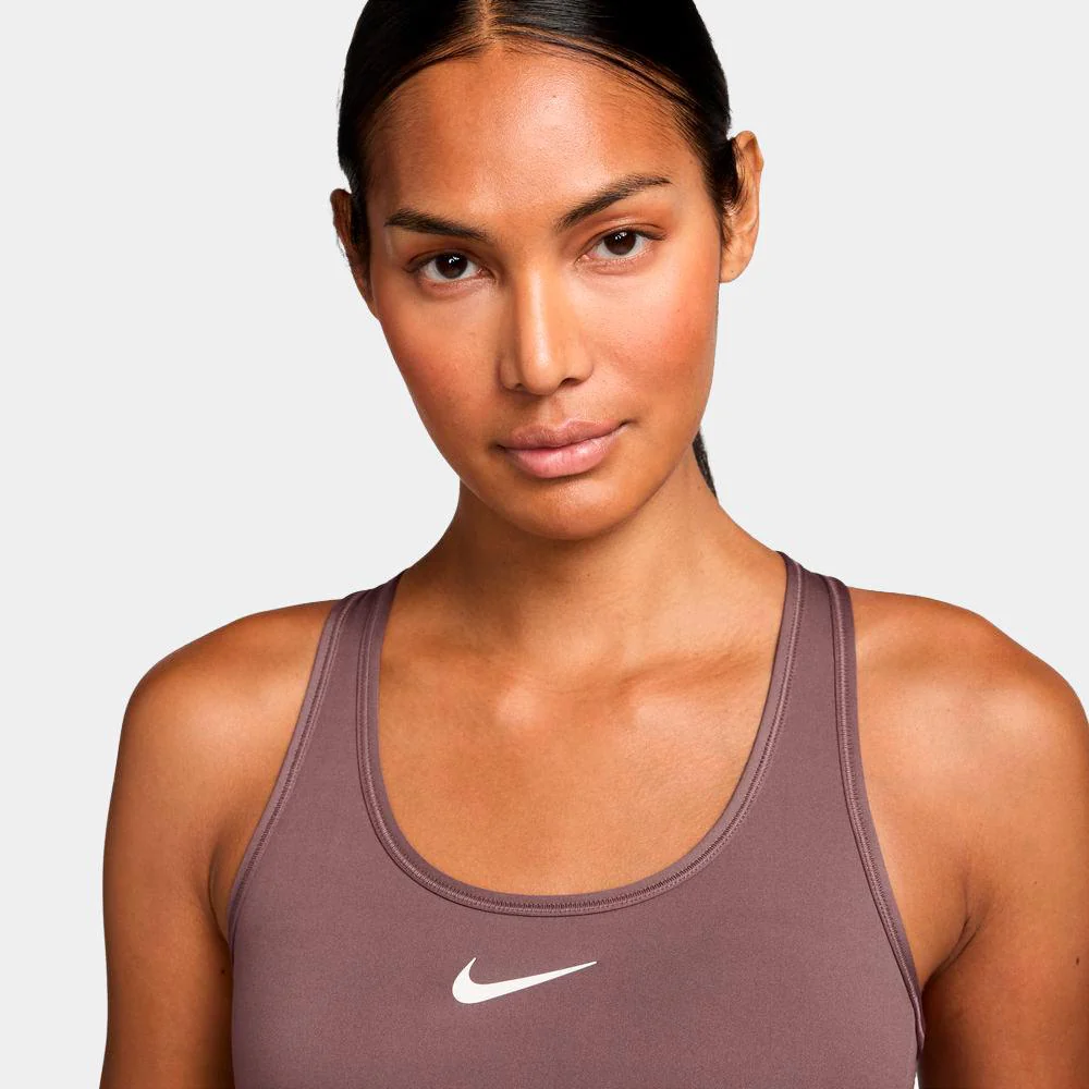 Sujetador Nike Swoosh Medium Support Deportivo Con Almohadilla - Mujer - Image 3